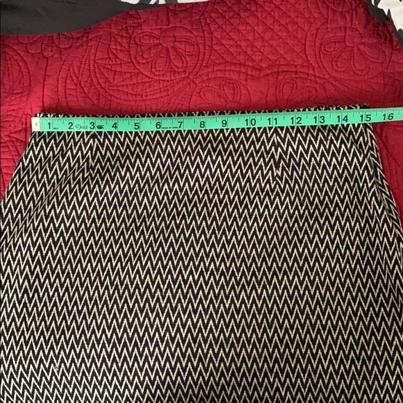 Ann Taylor black and white skirt - Picture 2 of 3